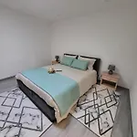 Bed & Breakfast Portela Alr Portela da Memoria