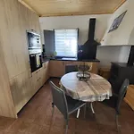 Bed & Breakfast Portela Alr *