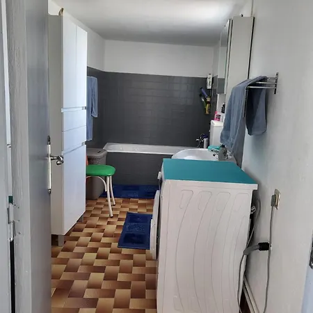Portela Alr Bed & Breakfast *