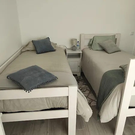 Bed & Breakfast Portela Alr *